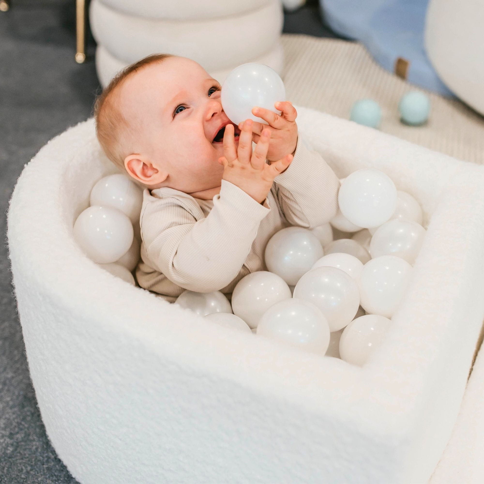 Meowbaby Boucle Biały - Piankowy Plac Zabaw dla Dzieci | Z Małym Basenem z Kulkami